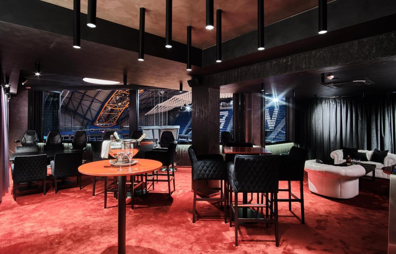 Hotel Arena كَشّا المظهر الخارجي الصورة