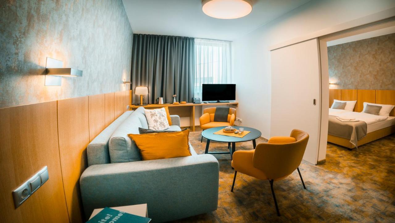 Hotel Arena كَشّا المظهر الخارجي الصورة